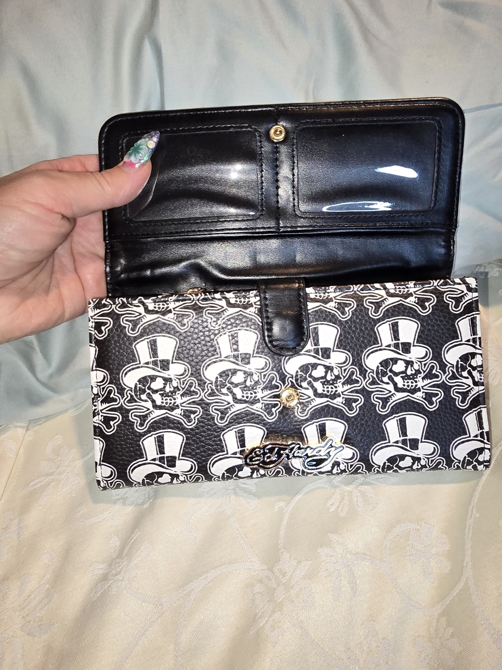 Ed Hardy Black Graphic Wallet with Colorful Tiger - Picture 6 of 8